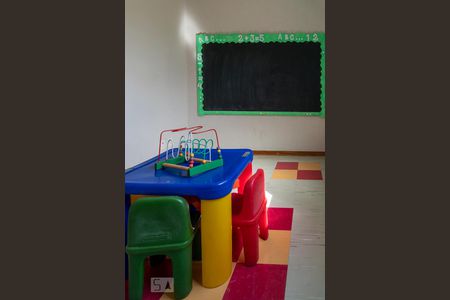 Apartamento à venda com 261m², 4 quartos e 3 vagasÁrea Comum - Playground