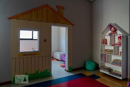 Apartamento à venda com 261m², 4 quartos e 3 vagasÁrea Comum - Playground