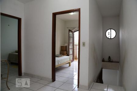 Casa à venda com 160m², 3 quartos e 2 vagasCorredor