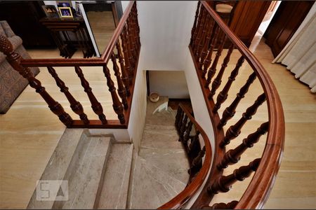 Apartamento à venda com 277m², 3 quartos e 2 vagasEscada