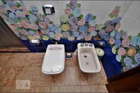 Apartamento à venda com 277m², 3 quartos e 2 vagasBanheiro da Suíte 1