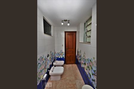 Apartamento à venda com 277m², 3 quartos e 2 vagasBanheiro da Suíte 1