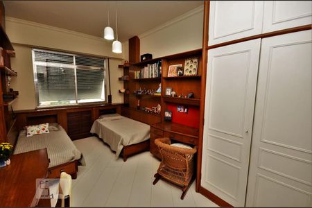 Apartamento à venda com 277m², 3 quartos e 2 vagasQuarto 2