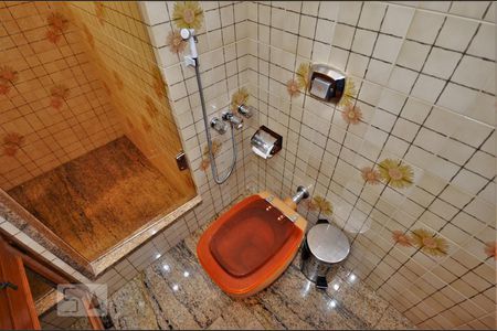 Apartamento à venda com 277m², 3 quartos e 2 vagasBanheiro da Suíte 2