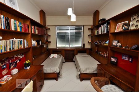 Apartamento à venda com 277m², 3 quartos e 2 vagasQuarto 2