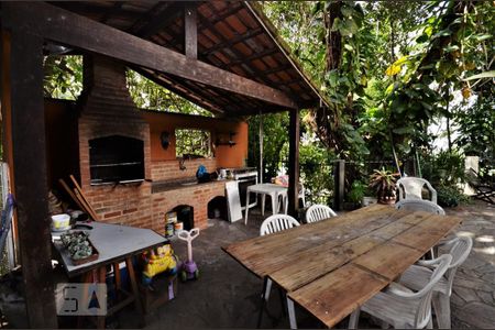 Casa para alugar com 450m², 4 quartos e 1 vagaÁrea de Lazer 