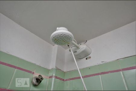 Casa para alugar com 450m², 4 quartos e 1 vagaChuveiro