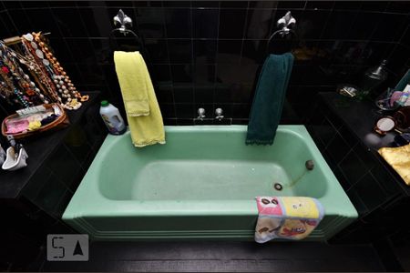 Casa para alugar com 450m², 4 quartos e 1 vagaBanheira