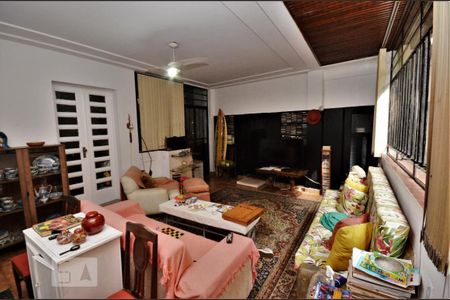 Casa para alugar com 450m², 4 quartos e 1 vagaSala 2