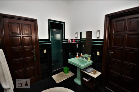 Casa para alugar com 450m², 4 quartos e 1 vagaBanheiro da Suíte 2