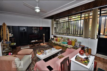 Casa para alugar com 450m², 4 quartos e 1 vagaSala 2