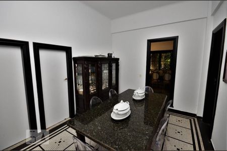 Casa para alugar com 450m², 4 quartos e 1 vagaSala de Jantar 2