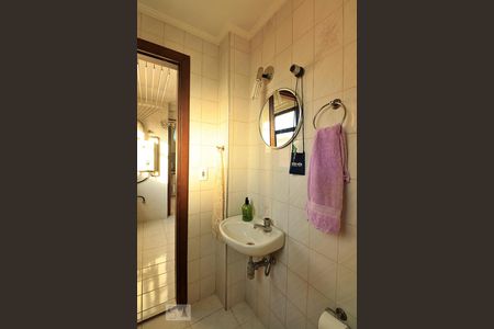 Apartamento para alugar com 137m², 3 quartos e 2 vagasBanheiro de Serviço