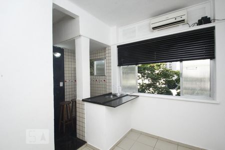 Sala de apartamento para alugar com 1 quarto, 24m² em Glória, Rio de Janeiro