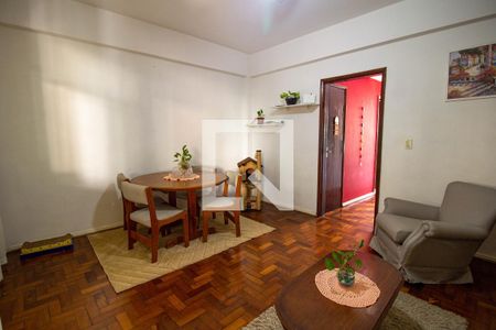 Sala de casa à venda com 3 quartos, 150m² em Tijuca, Rio de Janeiro
