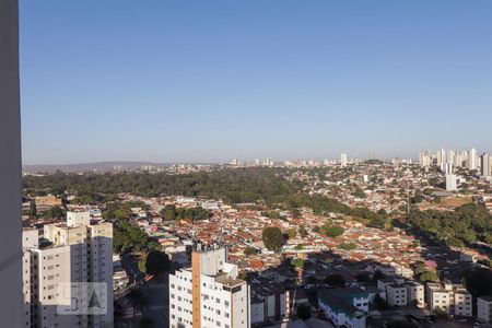 Vista da sacada de apartamento para alugar com 3 quartos, 70m² em Alto da Glória, Goiânia