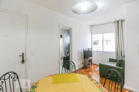 Sala de Estar de apartamento à venda com 2 quartos, 80m² em Jaguaré, São Paulo