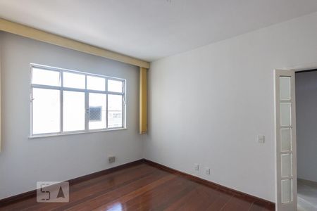 Apartamento à venda com 100m², 3 quartos e 1 vagaSala