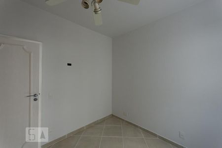 Apartamento à venda com 100m², 3 quartos e 1 vagaQuarto