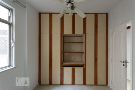 Apartamento à venda com 100m², 3 quartos e 1 vagaQuarto