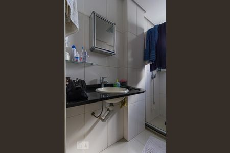 Banheiro da Suíte de apartamento à venda com 2 quartos, 86m² em Sarandi, Porto Alegre