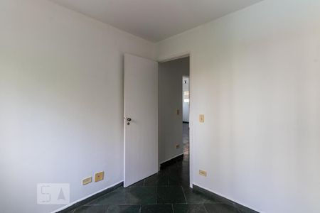 Quarto 1 de apartamento para alugar com 2 quartos, 64m² em Vila Uberabinha, São Paulo