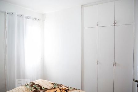 Quarto 1 de apartamento para alugar com 2 quartos, 48m² em Vila Brasílio Machado, São Paulo