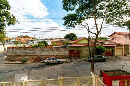Vista de apartamento para alugar com 2 quartos, 65m² em Planalto, Belo Horizonte