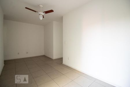 Sala de apartamento para alugar com 1 quarto, 43m² em Bom Jesus, Porto Alegre