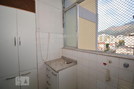Apartamento à venda com 73m², 2 quartos e 1 vagaCozinha e Área de Serviço