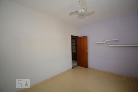 Apartamento à venda com 73m², 2 quartos e 1 vagaQuarto 2