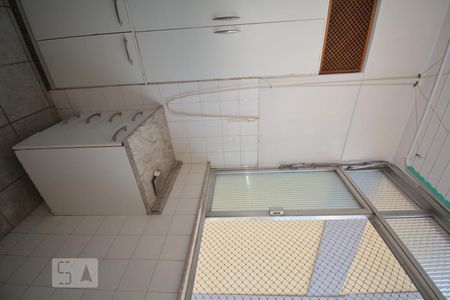 Apartamento à venda com 73m², 2 quartos e 1 vagaCozinha e Área de Serviço