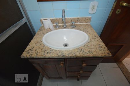 Apartamento à venda com 73m², 2 quartos e 1 vagaBanheiro