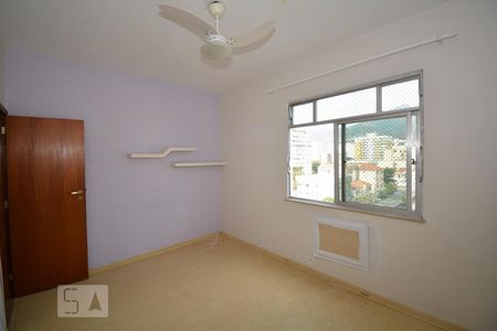 Apartamento à venda com 73m², 2 quartos e 1 vagaQuarto 2
