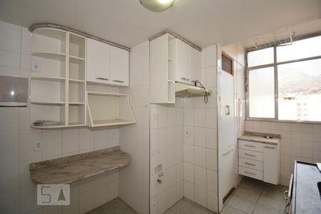 Apartamento à venda com 73m², 2 quartos e 1 vagaCozinha e Área de Serviço