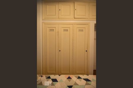 Apartamento à venda com 220m², 4 quartos e 1 vagaQuarto 2