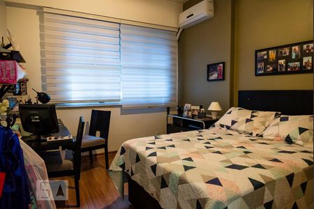 Apartamento à venda com 220m², 4 quartos e 1 vagaQuarto 2