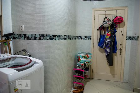 Apartamento à venda com 220m², 4 quartos e 1 vagaÁrea de Serviço