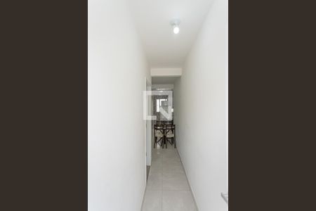 Corredor de casa para alugar com 1 quarto, 30m² em Vila São Vicente, São Paulo