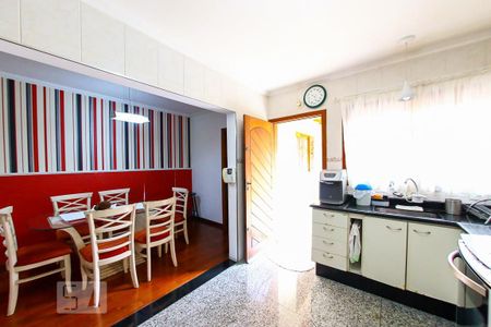 Casa à venda com 191m², 5 quartos e 3 vagasCozinha