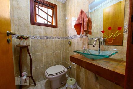 Casa à venda com 191m², 5 quartos e 3 vagasBanheiro de Serviço