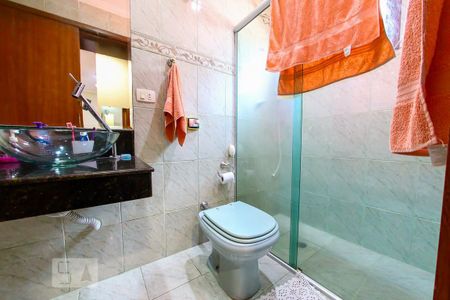 Casa à venda com 191m², 5 quartos e 3 vagasBanheiro da Suite