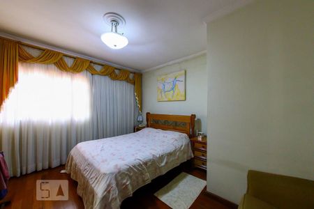 Casa à venda com 191m², 5 quartos e 3 vagasSuite