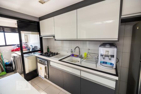 Apartamento à venda com 160m², 3 quartos e 3 vagasCozinha / Lavanderia 