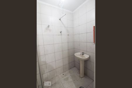 Banheiro de kitnet/studio para alugar com 1 quarto, 39m² em Santana, São Paulo