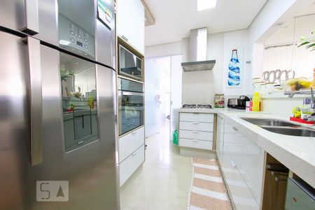 Apartamento à venda com 72m², 3 quartos e 2 vagas Apartamento à venda com 72m², 3 quartos e 2 vagasCozinha