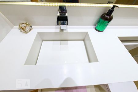 Apartamento à venda com 72m², 3 quartos e 2 vagas Apartamento à venda com 72m², 3 quartos e 2 vagasBanheiro