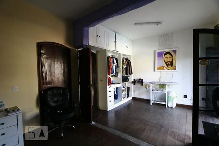 Casa de condomínio à venda com 760m², 4 quartos e 8 vagasquarto 2