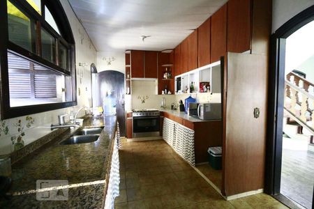 Cozinha de casa de condomínio à venda com 4 quartos, 760m² em Taquara, Rio de Janeiro