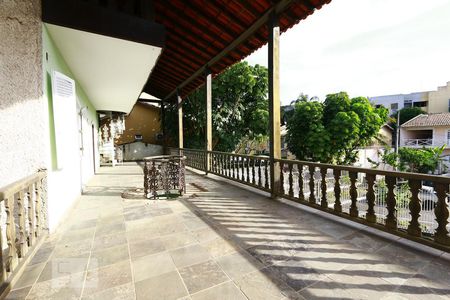 Casa de condomínio à venda com 760m², 4 quartos e 8 vagasvaranda